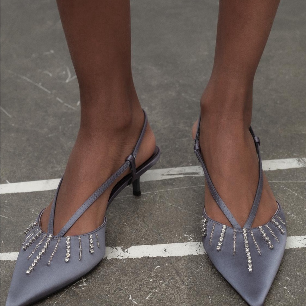 Sold ✨Host Pick✨ Zara RHINESTONE SLING BACK HEELS - Picture 4 of 15